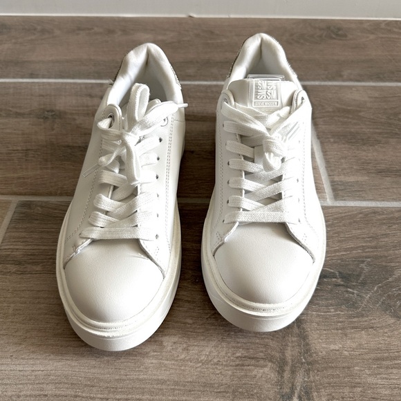 Steve Madden Charlie Rhinestone Sneakers - Size 7 NWOT - Picture 1 of 5